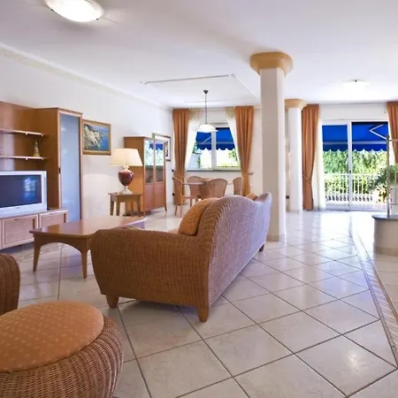 Vila Francesca